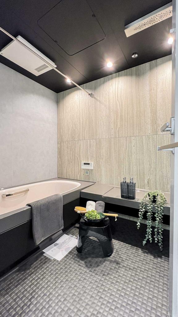 High-Floor Residence at Shinagawa V Tower