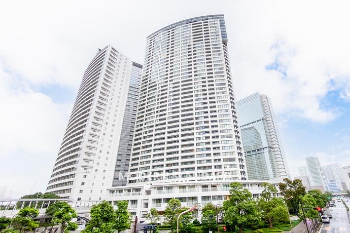 High-Floor Residence at Shinagawa V Tower